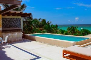 Therasia Luxury beachfront retreat