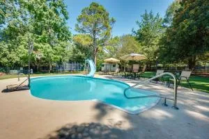 Pet-Friendly Fort Valley Home with Private Pool - Byron