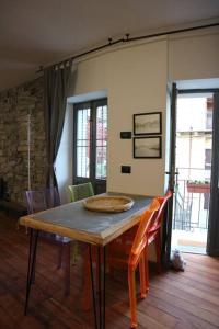 Piazzetta House Stunning Lake View Welcome Cocktail at Il Baretto