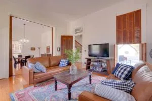 WFH Friendly Abode with Balcony in Columbus! - Weimar