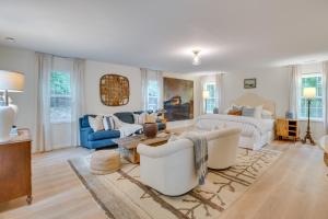 Idyllic Cave Spring Studio with Patio and Fire Pit!