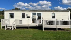 Burgh Castle 3-Bed Haven: Near Norfolk Broads