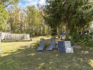 Maisons de vacances Stone country house in Rouy with private pool : photos des chambres