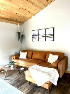 Almost Heaven Mountain Cabin