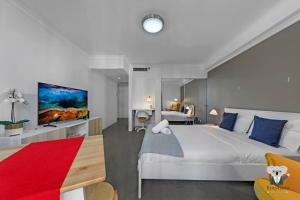 KozyGuru Haymarket Best Location Studio NHA317-515B