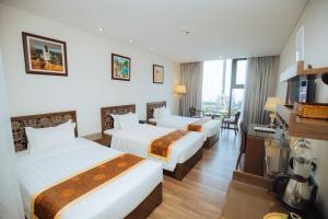 Deluxe Triple Room with Seaview