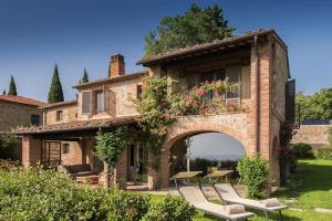 Villa Mandorlo - Pomaio Wines & Hospitality