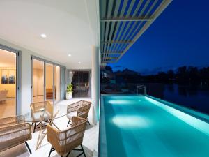 ANGSANA Beachfront Residences apartment with pool in Laguna Phuket