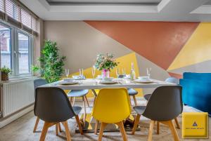 4 Bedroom, 6 Beds, 3 Bathrooms, Near NEC & Birmingham Airport, Business, Contractor and Family Friendly, Free Wi-Fi, Free Parking - 4hvězdičkové hotely ve městě Coventry