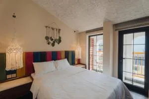 May Casa - Ta Lan Than