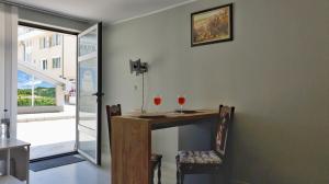 Cozy studio near the park with huge verandah