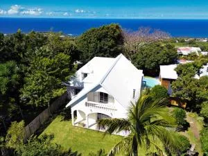 Bubble Village House - Villa de charme du Sud sauvage - Langevin