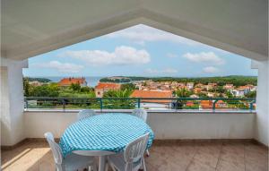 Cozy Apartment In Pjescana Uvala With Outdoor Swimming Pool