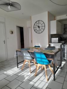 Appartements APPARTEMENT T3 calme et idealement situe : photos des chambres