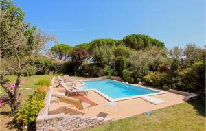 Maisons de vacances Amazing Home In Sauzet With Wifi, Private Swimming Pool And 5 Bedrooms : photos des chambres