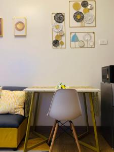 SPRING RESIDENCES - Bicutan by M&S