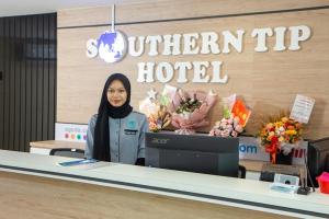 Southern Tip Hotel - City & 100m walk to McDonalds & FREE DOBI