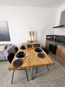 Adamandri Lodge - Prime Location