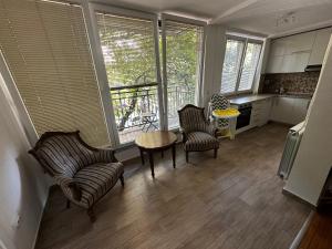 65m2 Apartment, 3 Rooms Skopje, Karpos