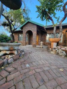 Flamboyant Guesthouse