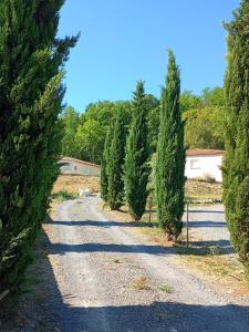 Maisons de vacances Location avec piscine Sud Ardeche : photos des chambres