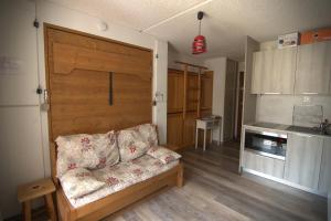 Appartements studio equipe avec balcon ferme : photos des chambres