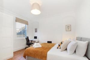 Bright, stylish & cosy 3-Bed Flat near Mile End