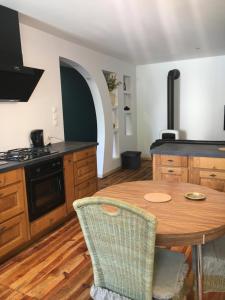 Appartements Petite maison avec jardin prive : photos des chambres