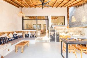 Angatu Villas 1 Padang - Padang