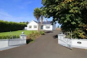 Ardmore Cottage - Failte Ireland Quality Assured - Lenamore