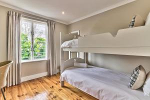 Bergvliet Maple Residence