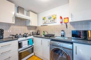 *F2GH* for your most relaxed & Cosy stay + Free Parking + Free Fast WiFi *