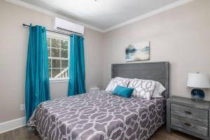 Quietude Place, Stylish 2 Bedroom House with Full Kitchen