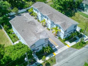 30 Guests 3 Identical Brand New Townhomes in Downtown Fort Lauderdale