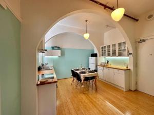 Chic 1-Bed unit at Potts Point