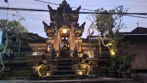 SARI MIMPI KUTUH villa