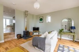 Sunday Cottage - Exbourne