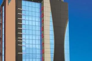 Hotel Tulip Pvt Ltd - Simrā