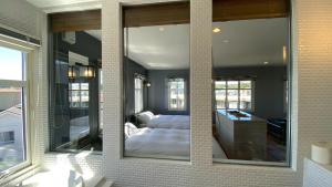 Tabinoteitaku Kamakura Yuigahama -Homann Concept-