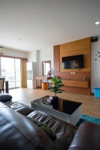 Walking Street side View Talay 6 Pattaya