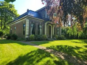 Pastorie Waaxens - Wierum