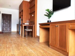 Walking Street side View Talay 6 Pattaya