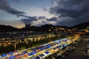 G Residence - 2R2B Barrington Night Market (2)