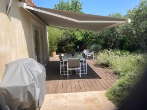 Villa récente avec piscine privée