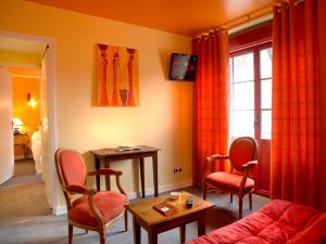 Hotels LE BALZAC : photos des chambres