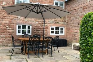 Beautiful 3 Bed Peak District Farmhouse - Alton Towers, Christmas Markets, Polar Bears, Chatsworth