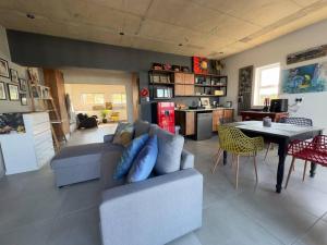 Vincent - Artistic Luxury Suite