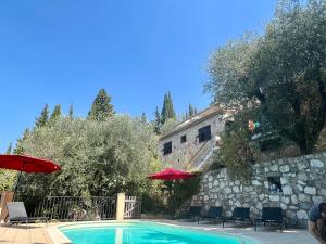 Villas Grande Villa avec piscine privee proche Nice, 12 personnes : photos des chambres