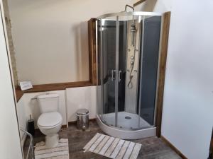 Le verger des noyer Relaxing getaway with private pool