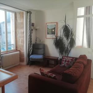 B&B / Chambres d'hotes 3 Place des Arbres, Chambres D'Hotes, Felletin : Studio